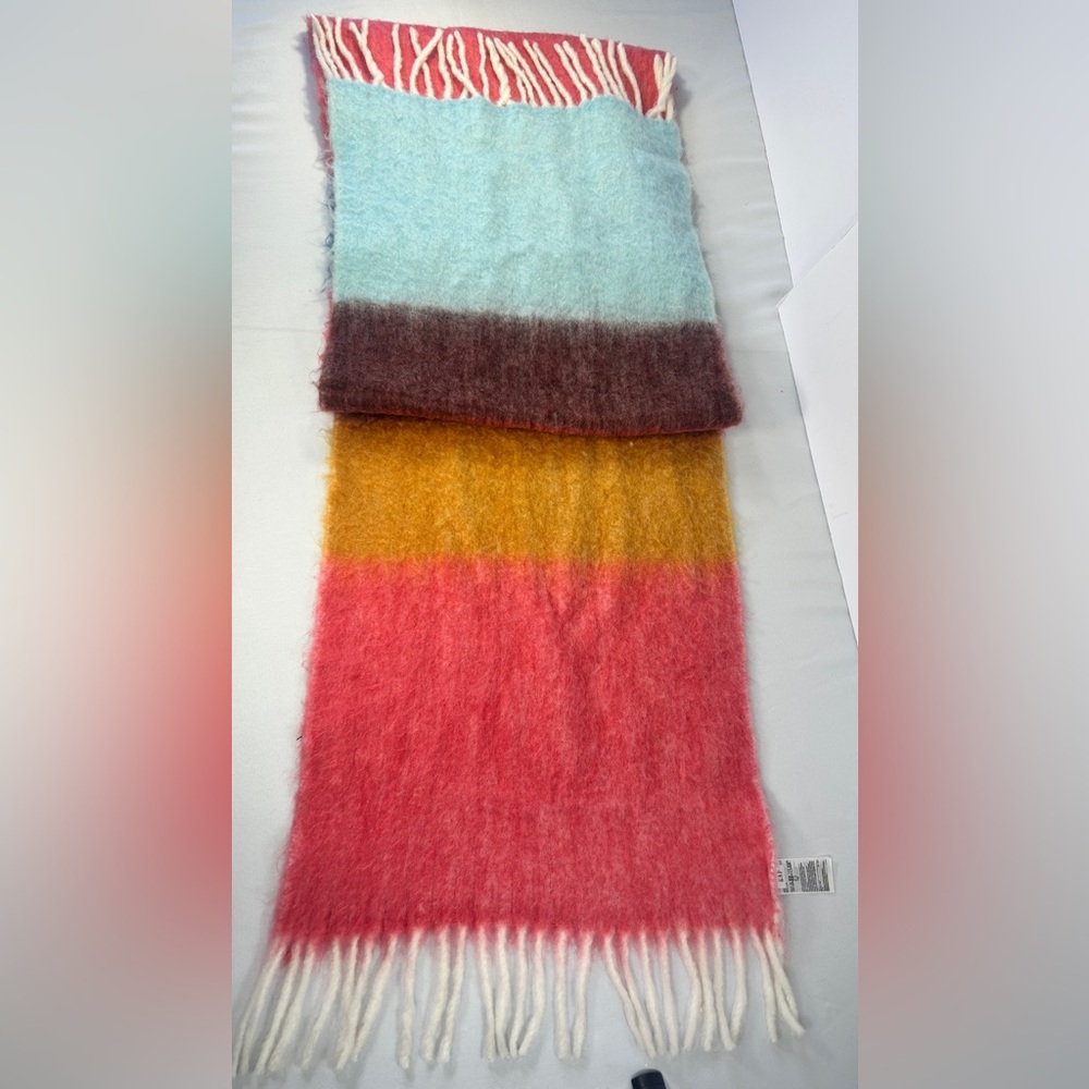 GAP Multicolor Striped Scarf - Picture 5 of 8